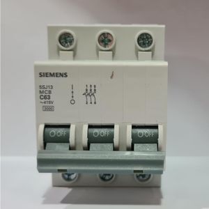 Disjuntor Siemens Tripolar Curva C 63A 3Ka 220/380V Branco