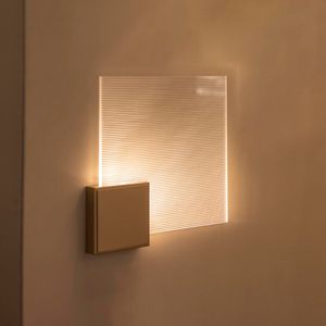 Arandela Interno Acrilico Dourado Led 1,8W 3000K Almenara Simples Metaldomado