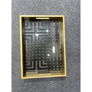 Bandeja de Madeira Ouro e Preto 36X26X4,5cm Hasiera